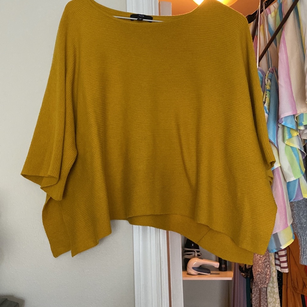 Fate Ribbed Pullover - Picture 3 of 3